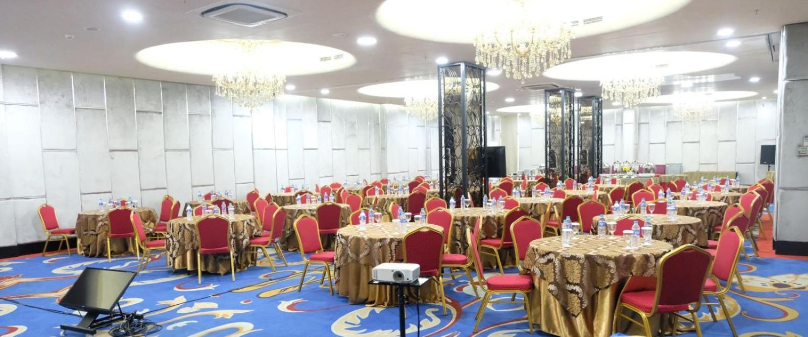 Sapphire Sky & Conference Serpong